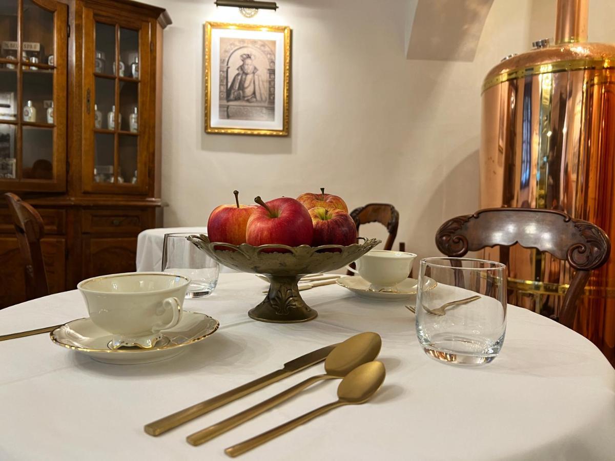 Spa Beerland Chateaux - U Zlate Hrusky / At Golden Pear Prága Kültér fotó